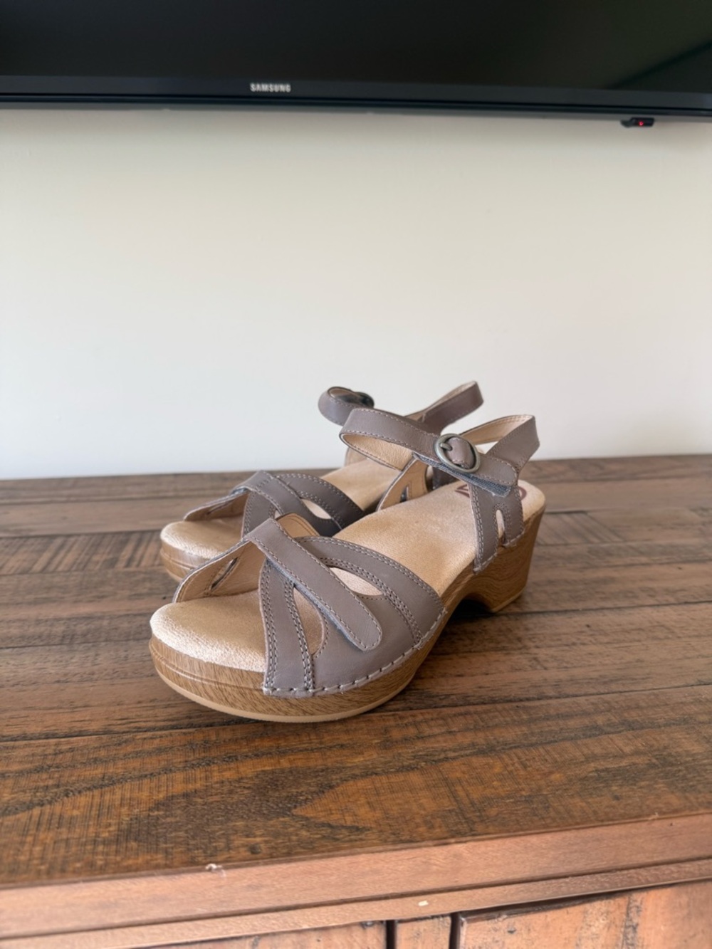 Dansko Women's Taupe Leather Slingback Sandals - Picture 2 of 7